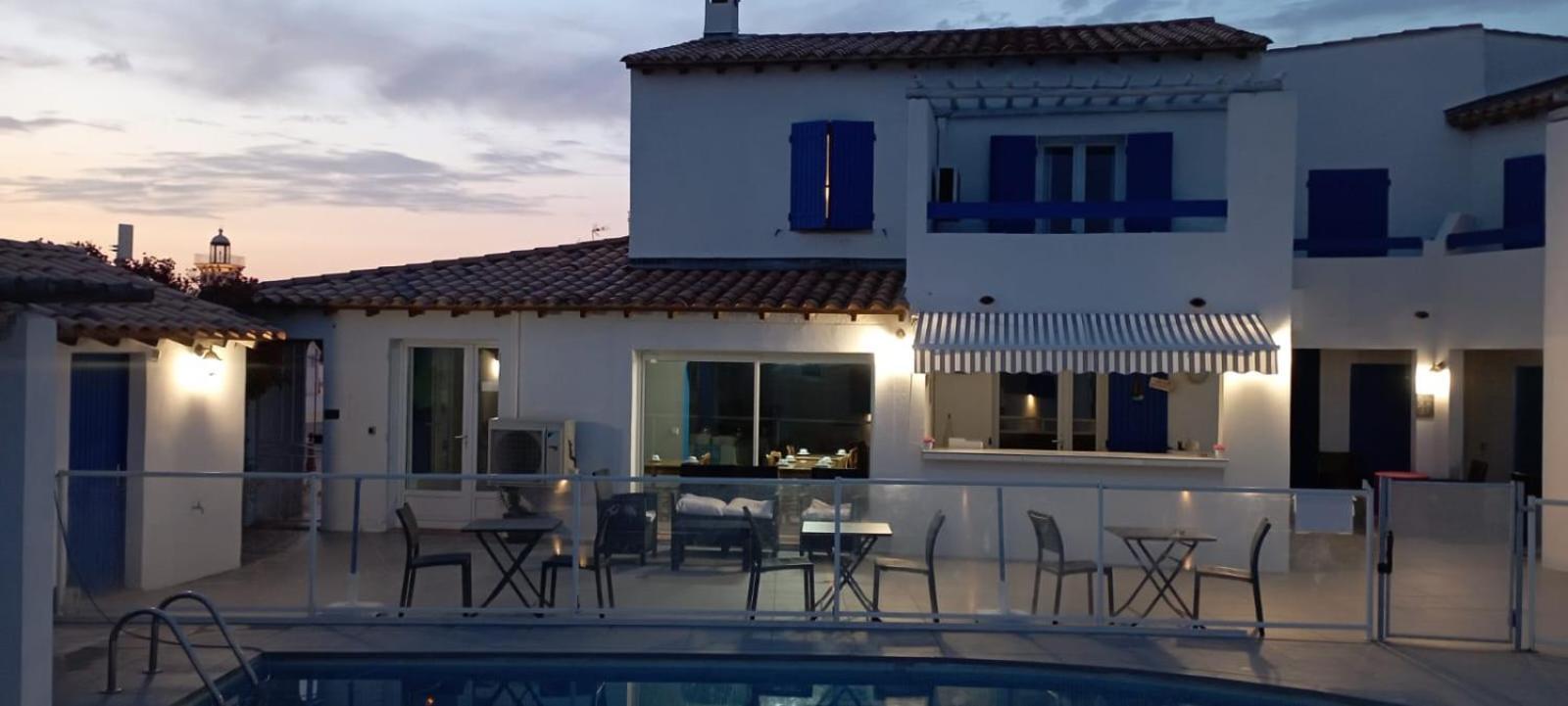 סן-מארי-דה-לה-מאר Hotel Le Bleu Marine מראה חיצוני תמונה